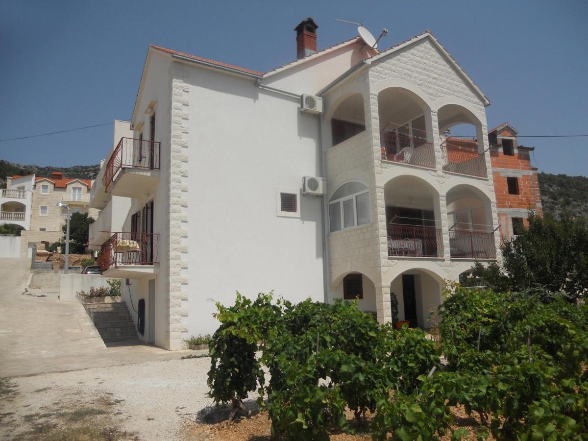 Apartment With A Parking Space Bol, Brac - 2890 *